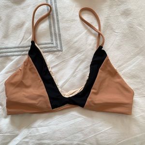 Acacia bikini top